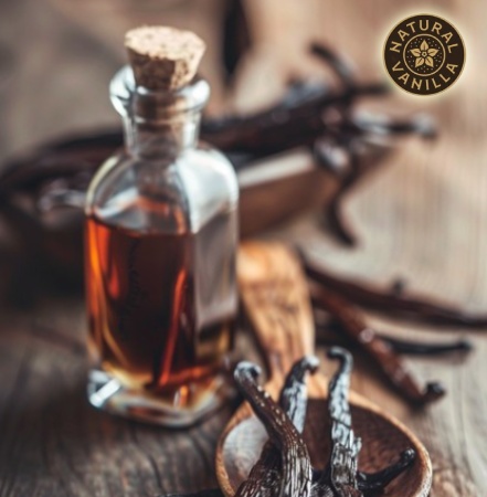 Vanilla Extract with vanilla pods